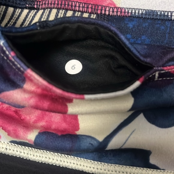 Lululemon shorts with floral waist band - Picture 2 of 2